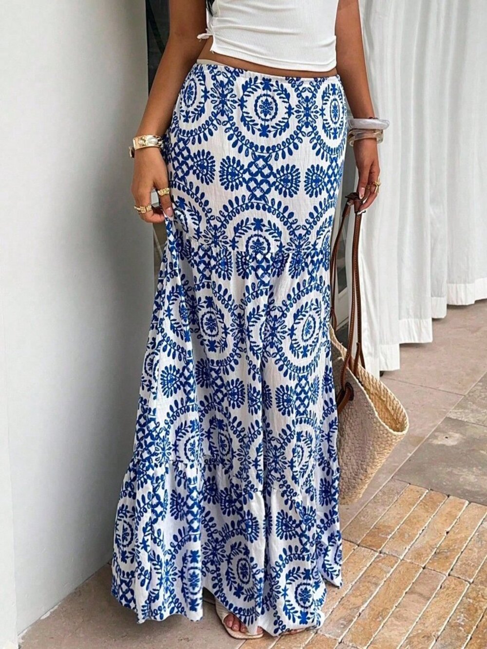Blue And White Boho Women's Full Print Casual Loose Low Waist Skirt - Picture 4 of 7